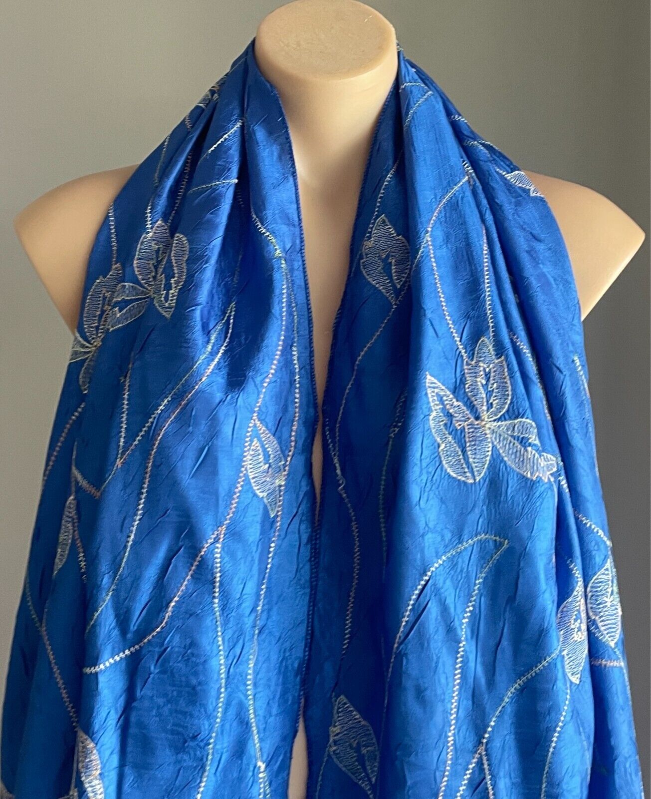 Neck SCARF Blue Wrinkle Fabric Leaf & Decorative Stitching Rectangle Fringe
