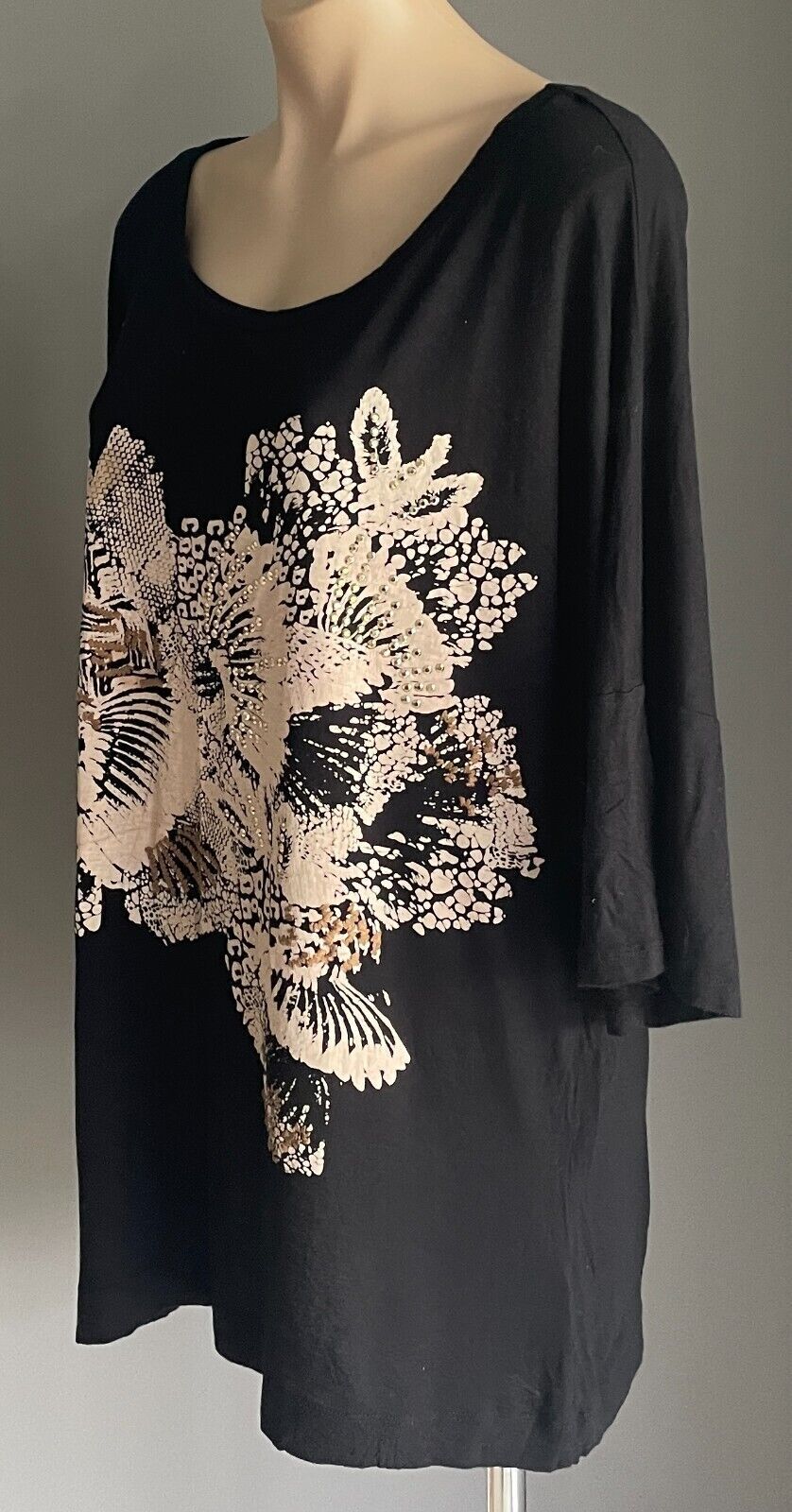 ROCKMANS Tee Black Short Sleeve Blush Gold Stud Embellished T-Shirt Top Size XL