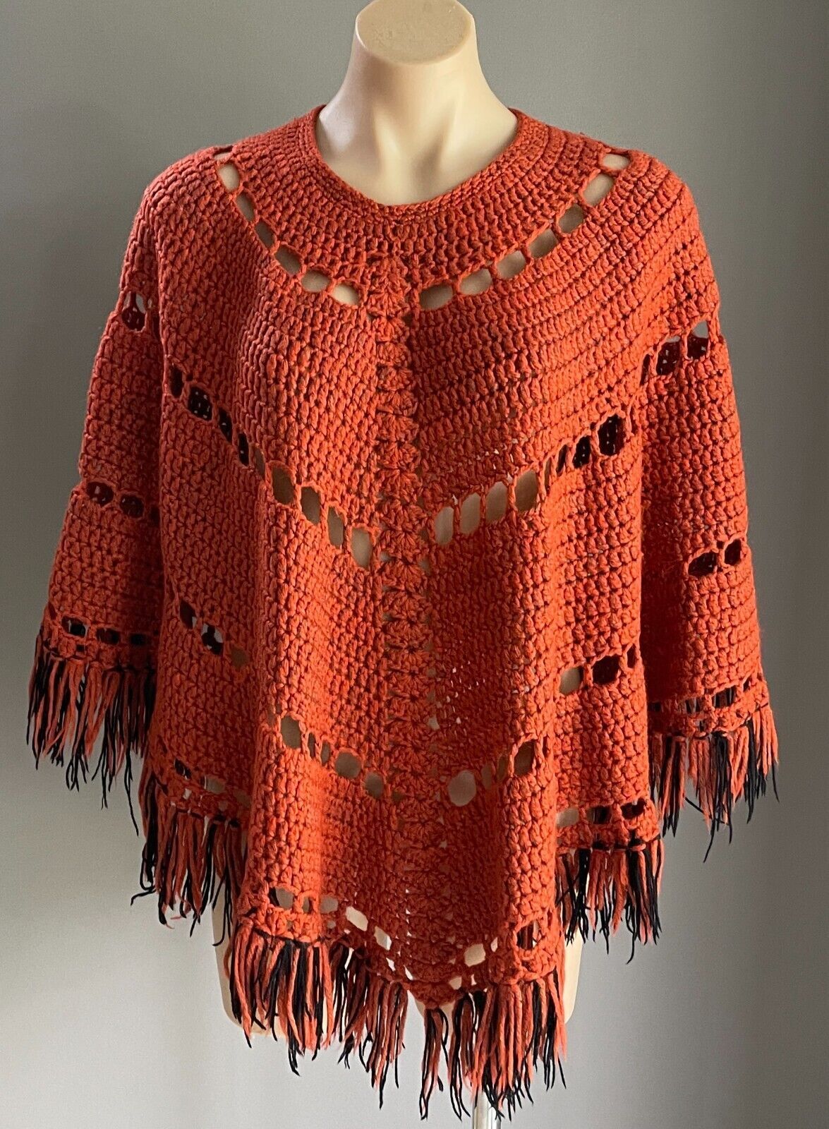 PONCHO Rust Red Black CHUNKY KNIT Fringed Size 10 - 14 Handmade Crochet