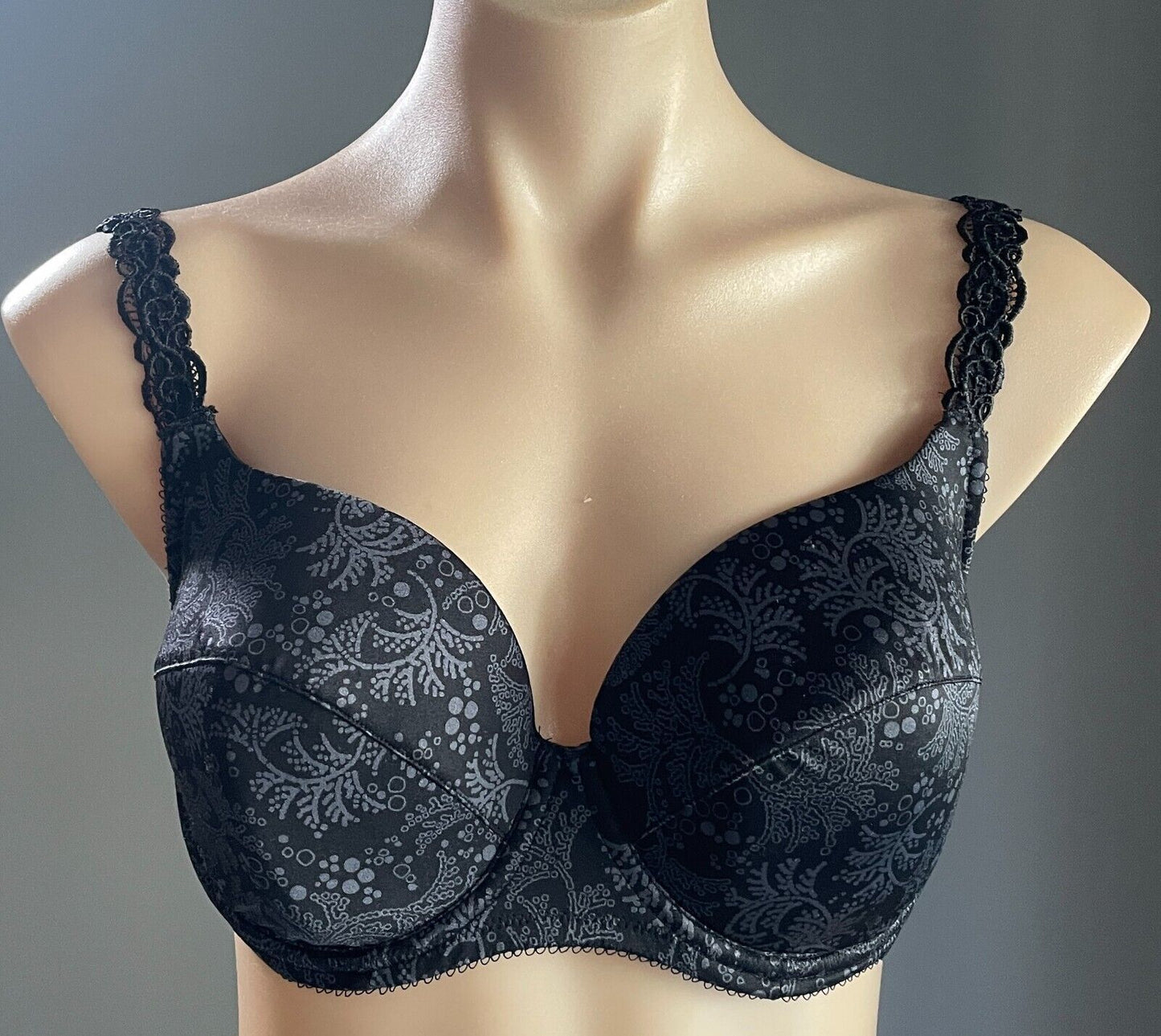 BERLEI Bra Black & Grey Print Classic Balconette Underwire Size 14D Style YXE6