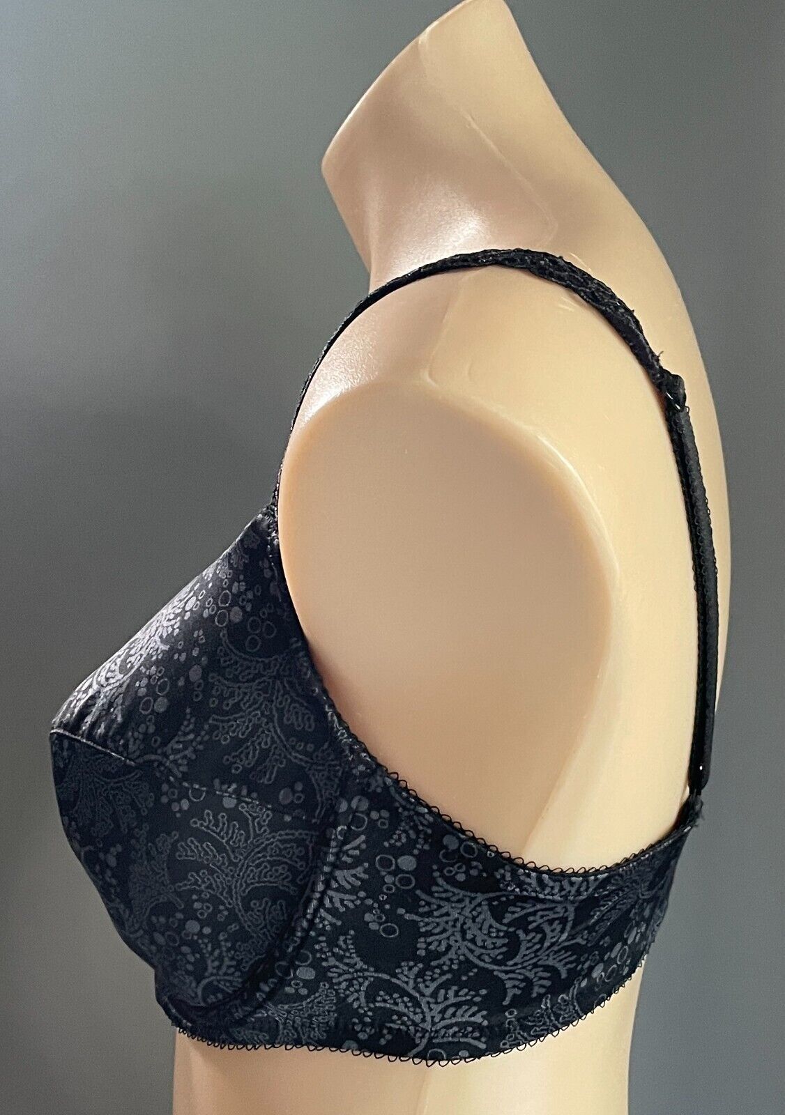 BERLEI Bra Black & Grey Print Classic Balconette Underwire Size 14D Style YXE6