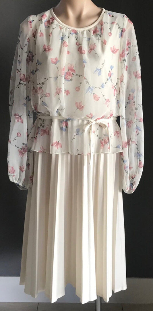 LAVENDER Pleated Dress Long Sleeve Size 20 Cream Floral Print Overlay Vintage