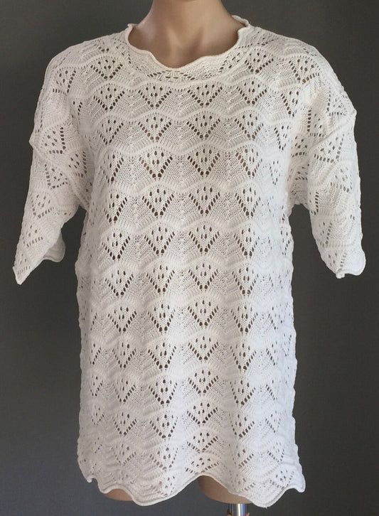 NICE BODY Knit Top Thick White Crocket Look Top Ornate Short Sleeve Size 14 Vtg