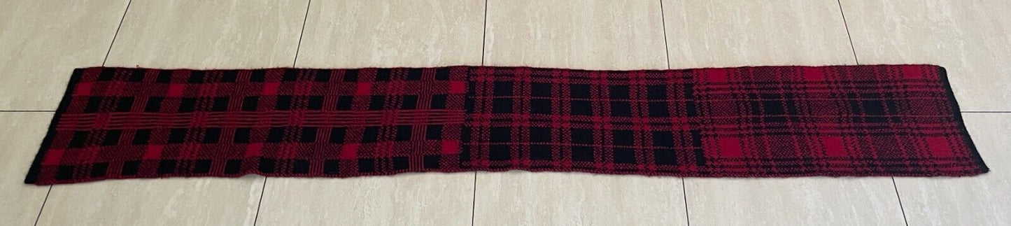 GIORDANO Burgundy & Black Knit Check Scarf Wrap Rectangle Shape 30 x 220cm NEW