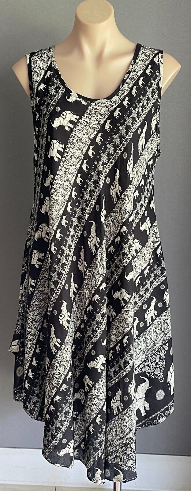 Cotton Dress Black Cream Elephants Batik Print Sleeveless A-Line Midi Sz 20 NEW