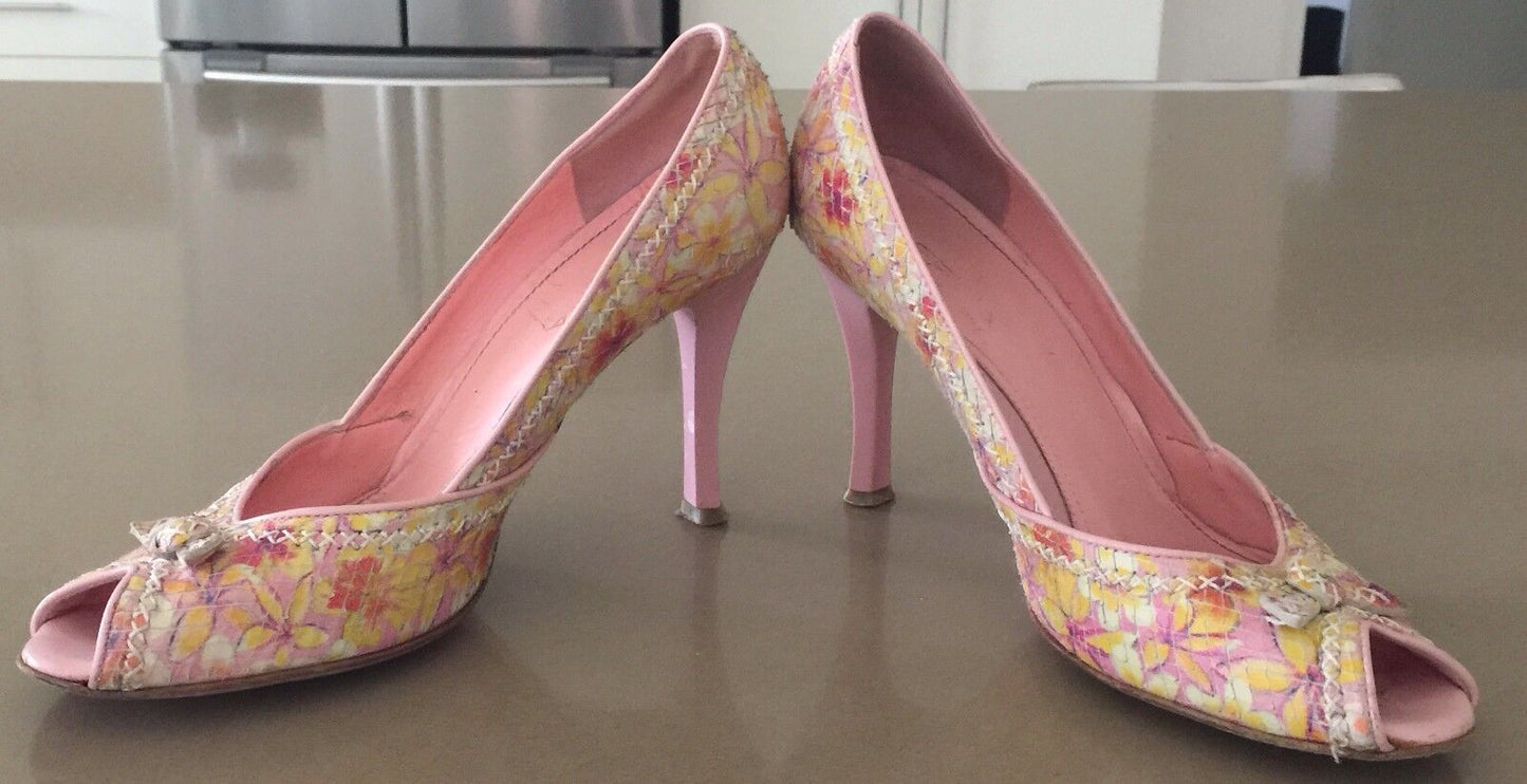 VIA SPIGA Leather Peep Toe Pumps Pink & Yellow Frangipani Print Shoes Size 8