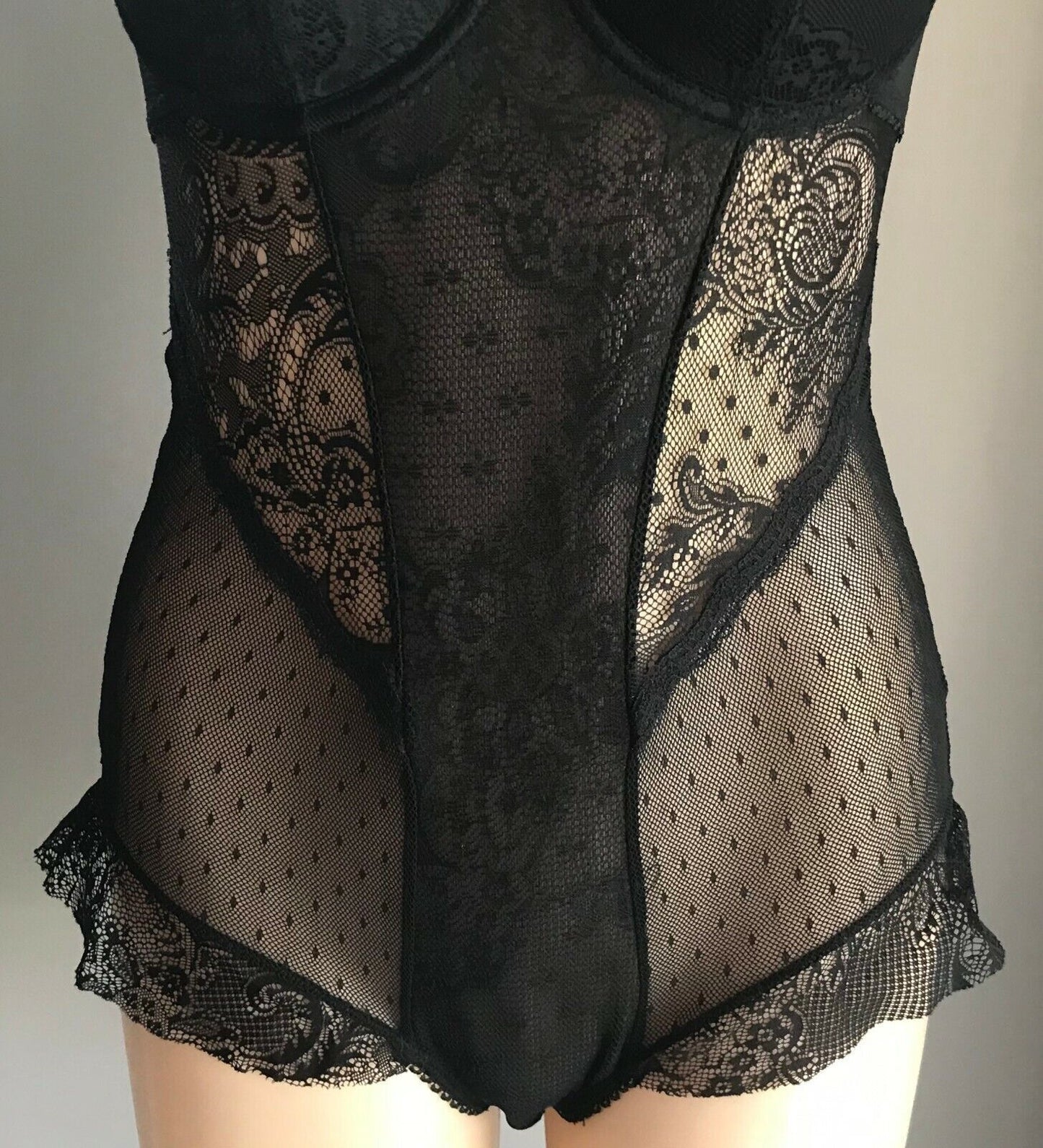 KAYSER Bodysuit Black Stretch Mesh Net Lace Balconette Bra U/Wire Ruffle Leg 10B
