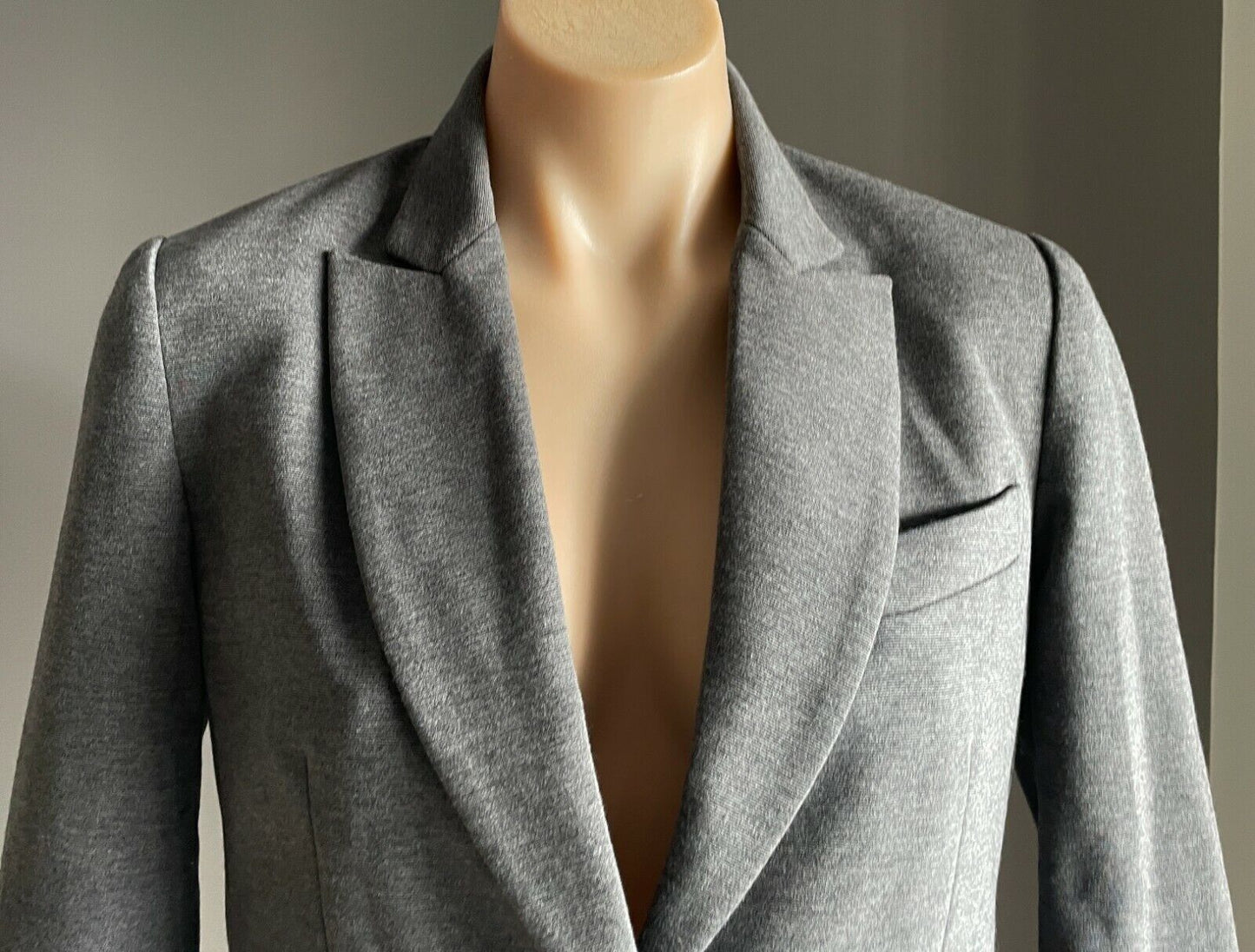 BCBGMAXAZRIA Crop Jacket Grey "Natalia" 3/4 Sleeve Tailored Crop Size XS 10 BCBG