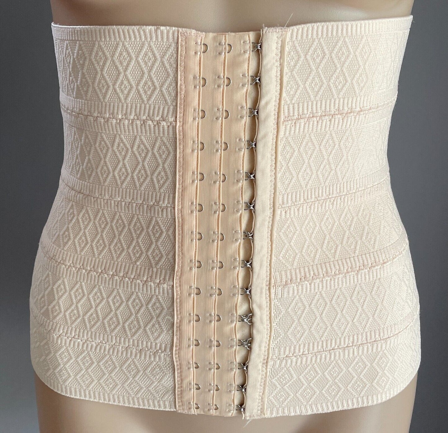 WAIST TRAINER Beige Elastic Hook & Eye Closure Cincher Sz M Textured Fabric Belt