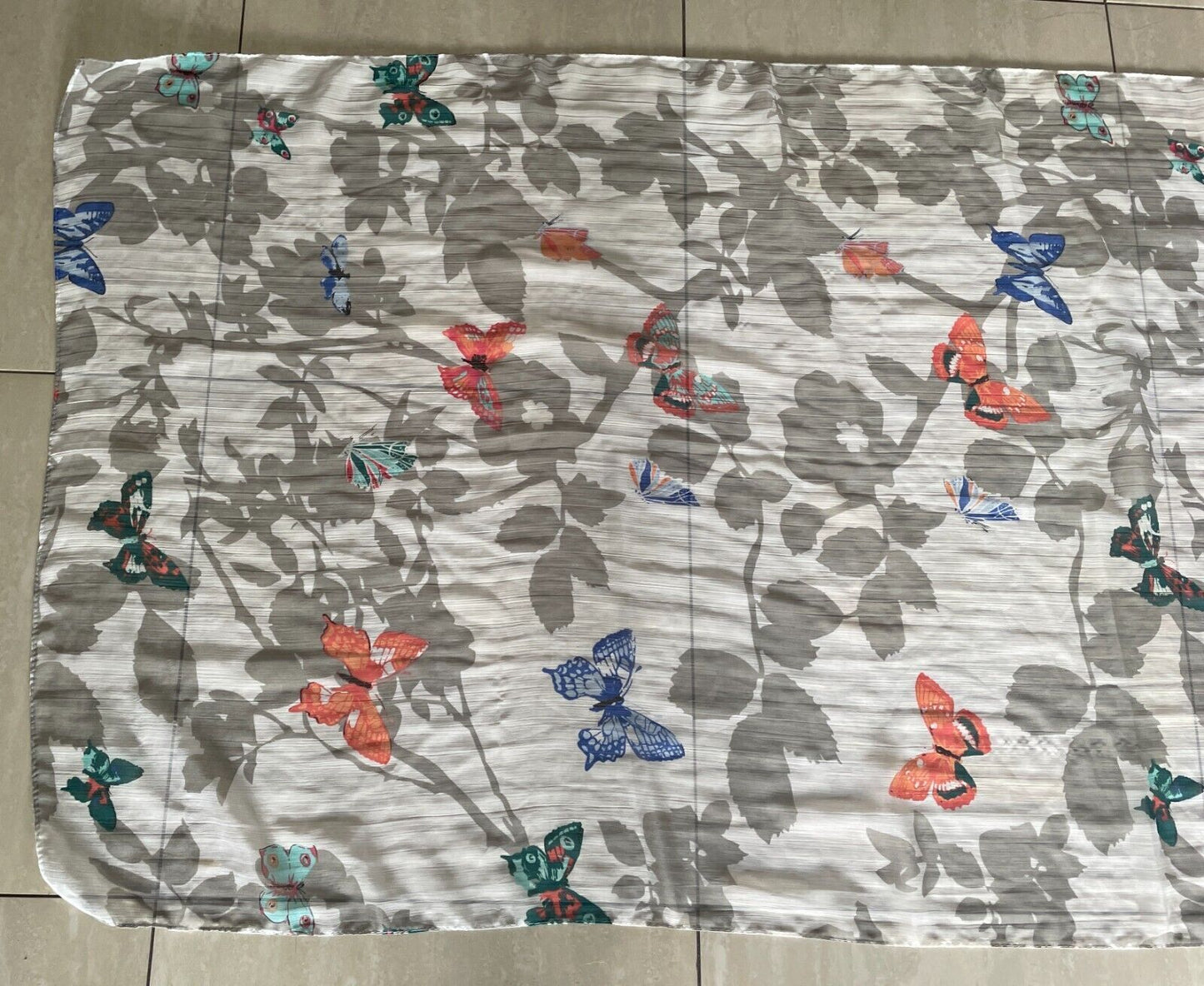 Neck SCARF BUTTERFLY Floral Rectangle Semi Sheer Multicolour Shawl NEW w Defect