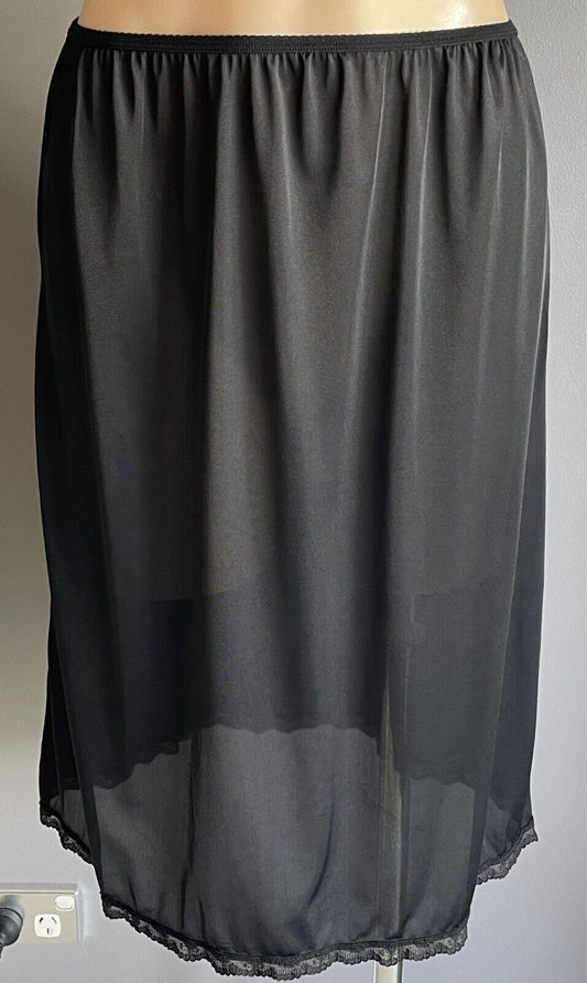 Half Slip Black Nylon Elastic Waist Size 16 Lace Hem Trim Petticoat