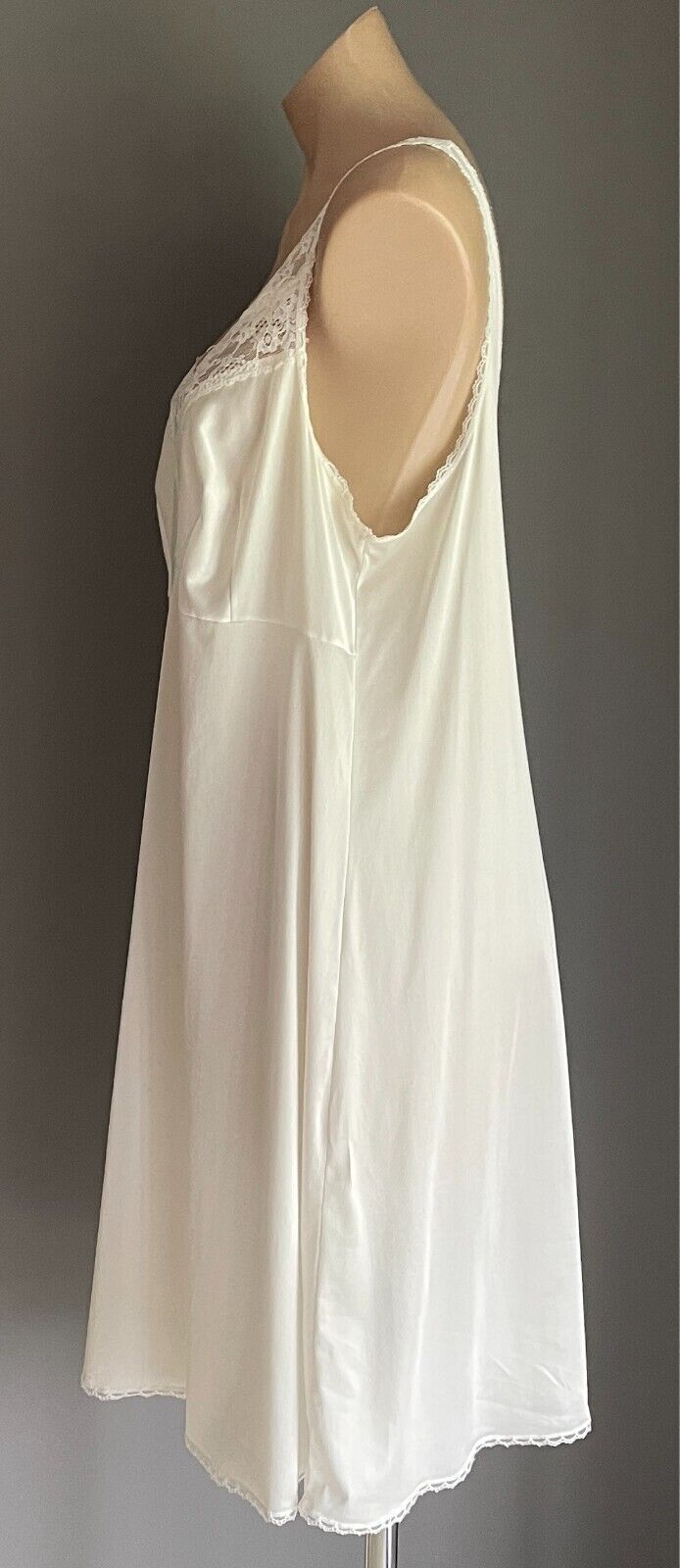 Vintage Petticoat OSTI Off White Nylon Lace Trim Full Slip Size 20