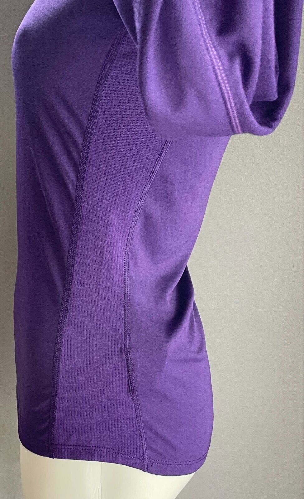 NIKE Running Purple Miller Top Long Sleeves Pullover Size XS Dri-Fit Lightweight