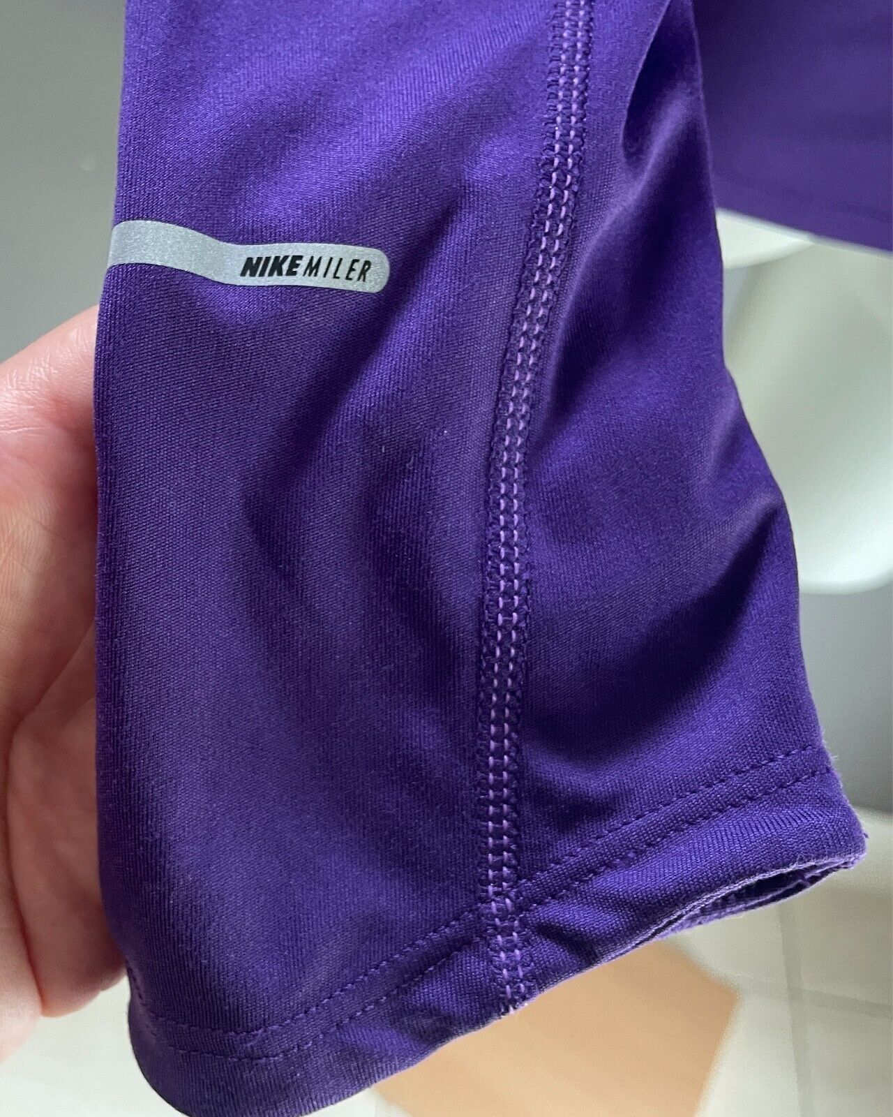 NIKE Running Purple Miller Top Long Sleeves Pullover Size XS Dri-Fit Lightweight