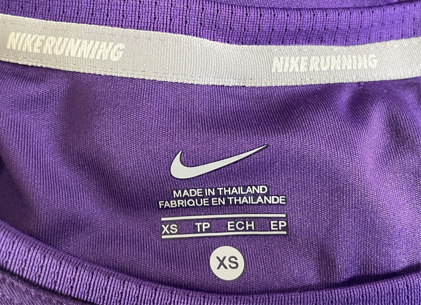 NIKE Running Purple Miller Top Long Sleeves Pullover Size XS Dri-Fit Lightweight