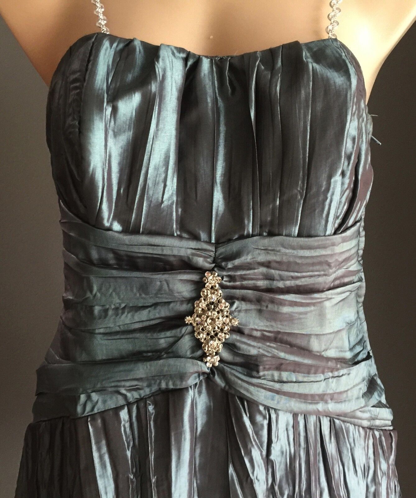 MR K Dress Iridescent Green Chain Strap Pleated Empire Waist Size 12 Mesmerising
