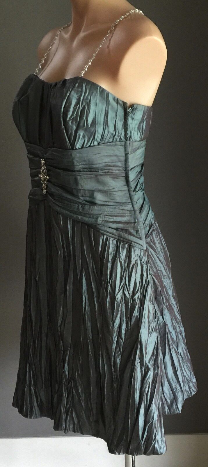 MR K Dress Iridescent Green Chain Strap Pleated Empire Waist Size 12 Mesmerising