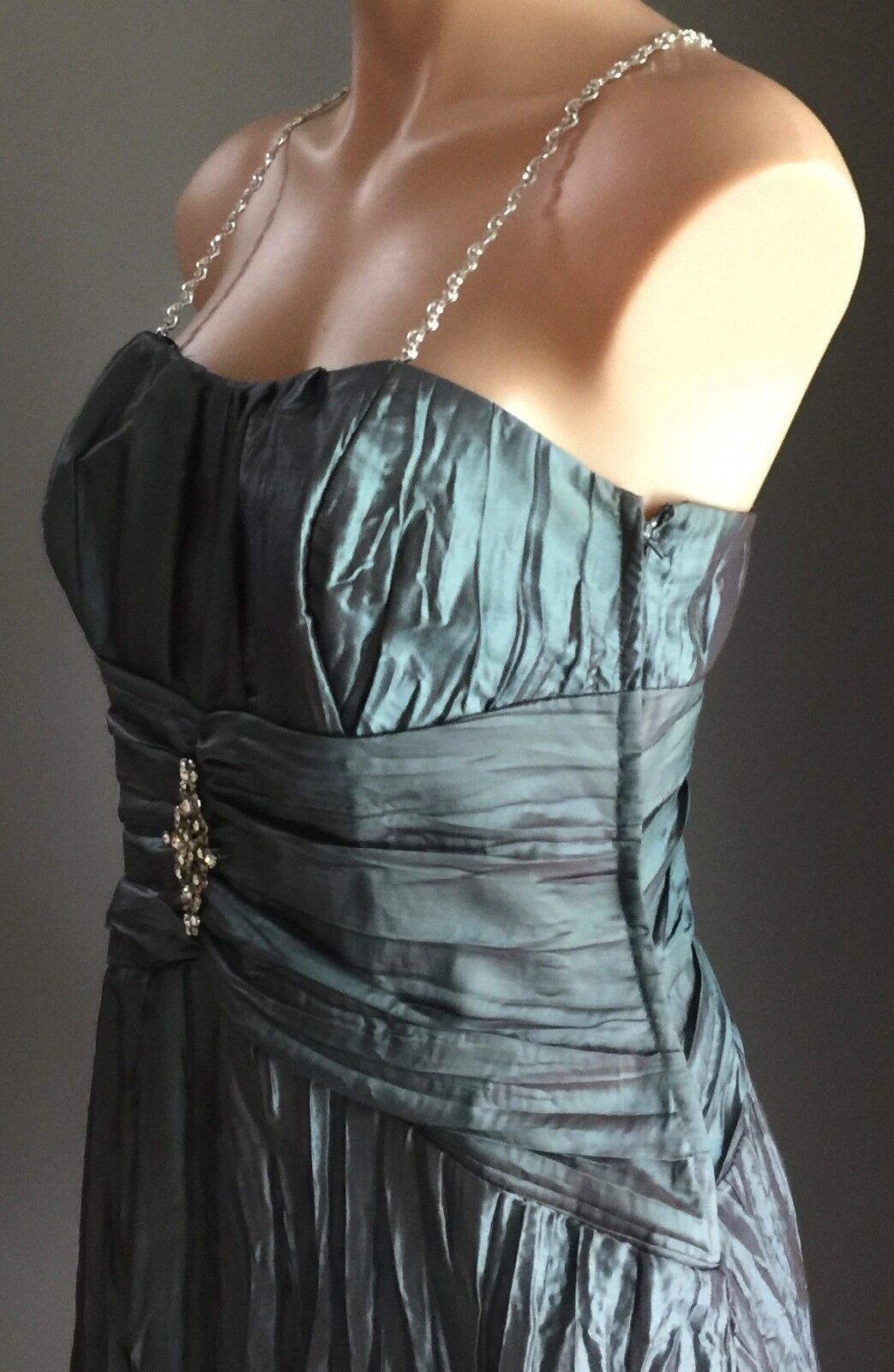 MR K Dress Iridescent Green Chain Strap Pleated Empire Waist Size 12 Mesmerising