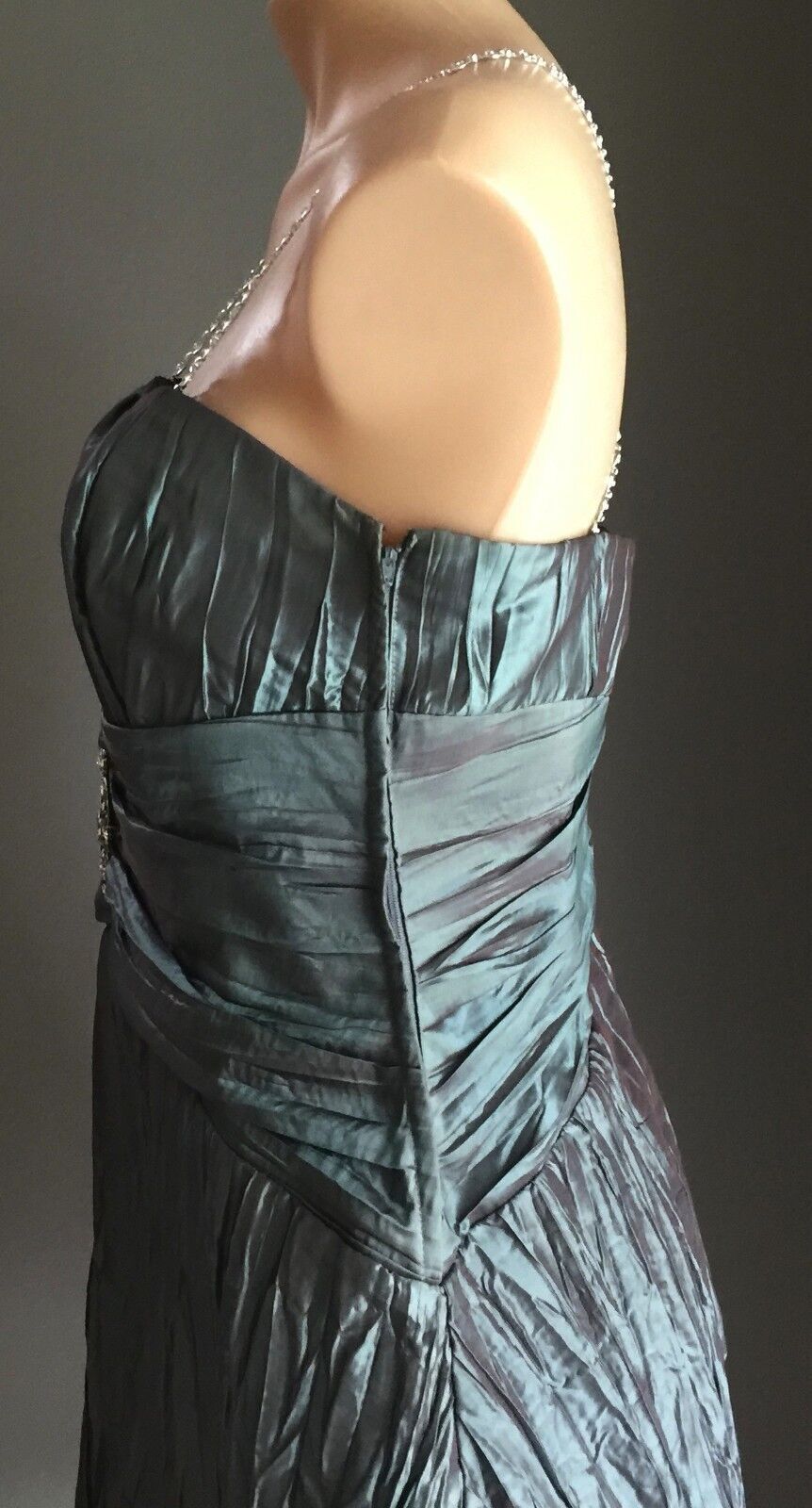 MR K Dress Iridescent Green Chain Strap Pleated Empire Waist Size 12 Mesmerising