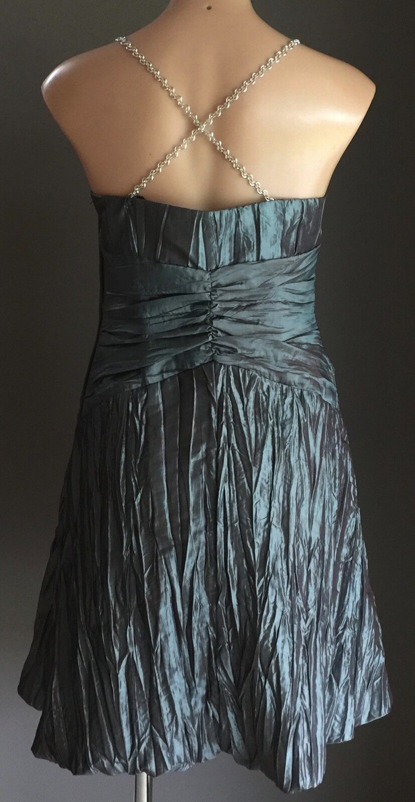 MR K Dress Iridescent Green Chain Strap Pleated Empire Waist Size 12 Mesmerising