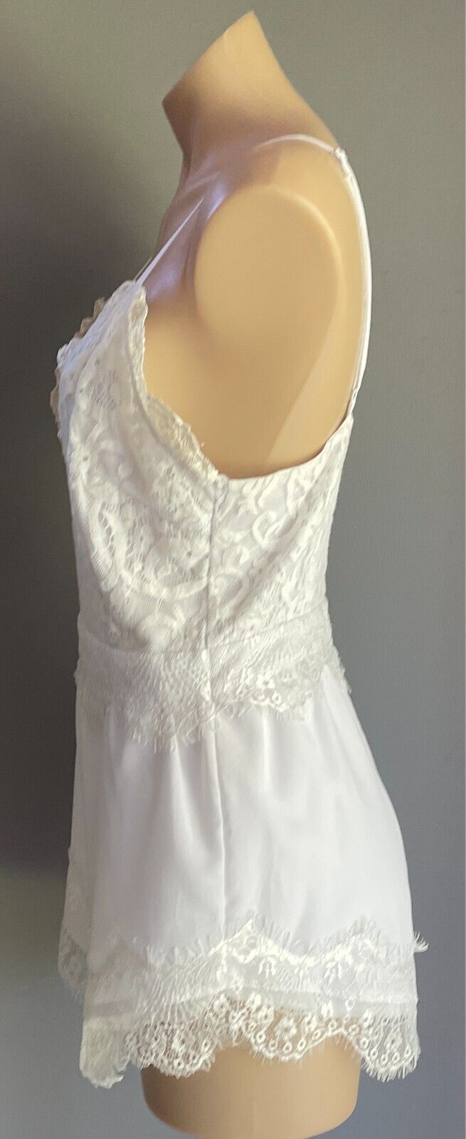 SHOWPO Romper White Lace Trim Sleeveless Playsuit Shortsuit  Shorts Size 12