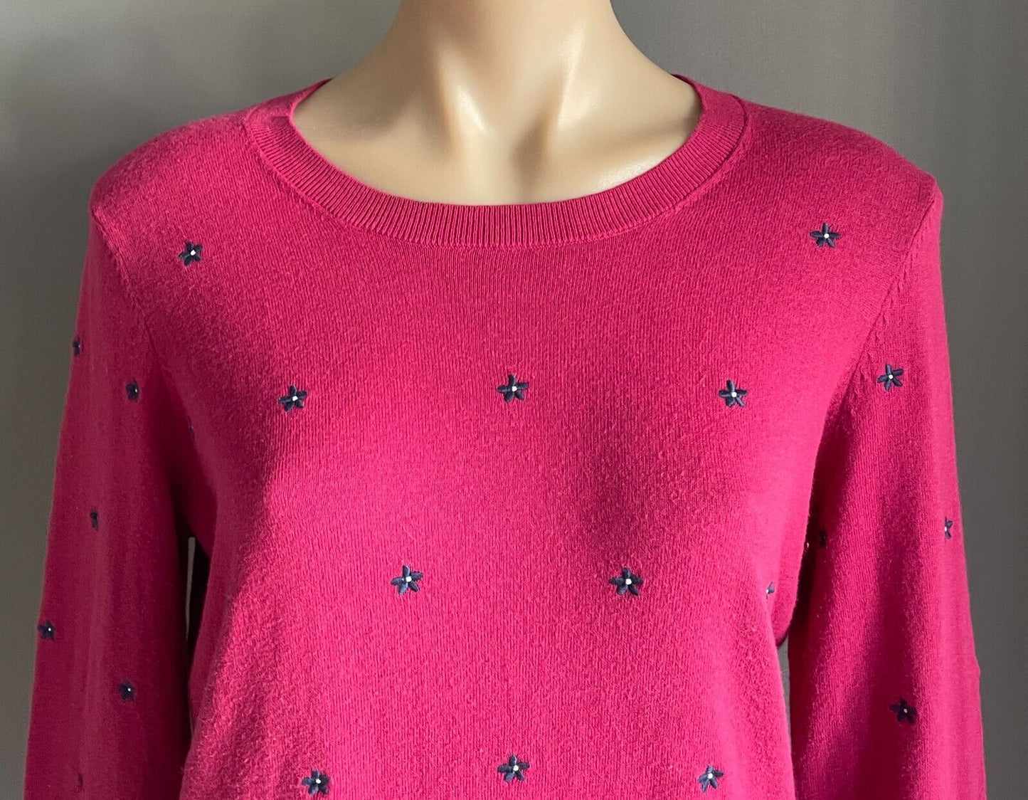 SPORTSCRAFT Pink Sweater Jumper Long Sleeves Size S 10 12 Embroidered Flowers