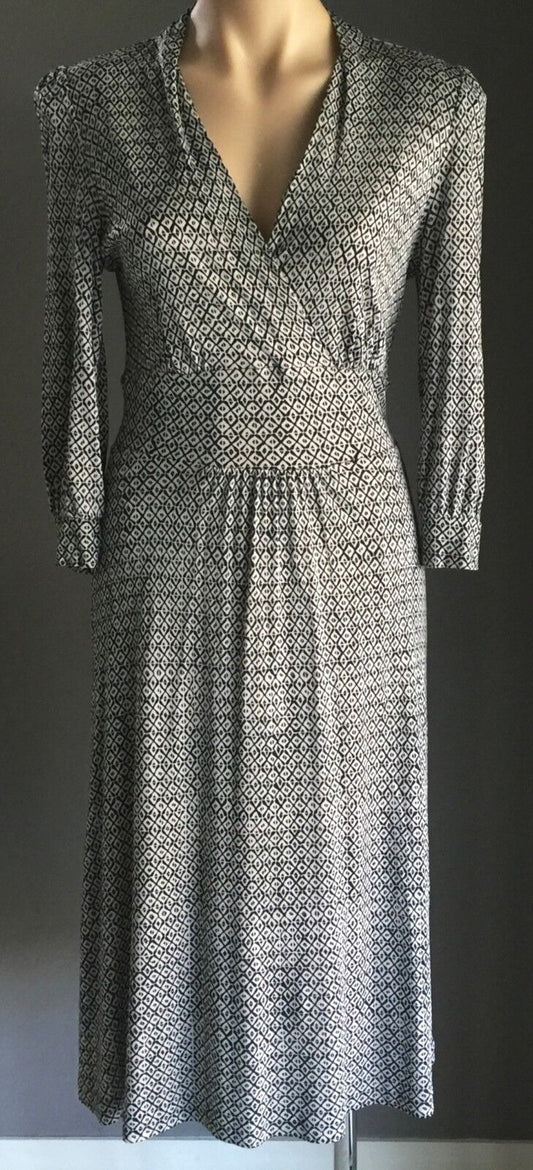 SPORTSCRAFT Empire Dress Navy White Tile Print 3/4 Sleeve Size 8 10 Gorgeous