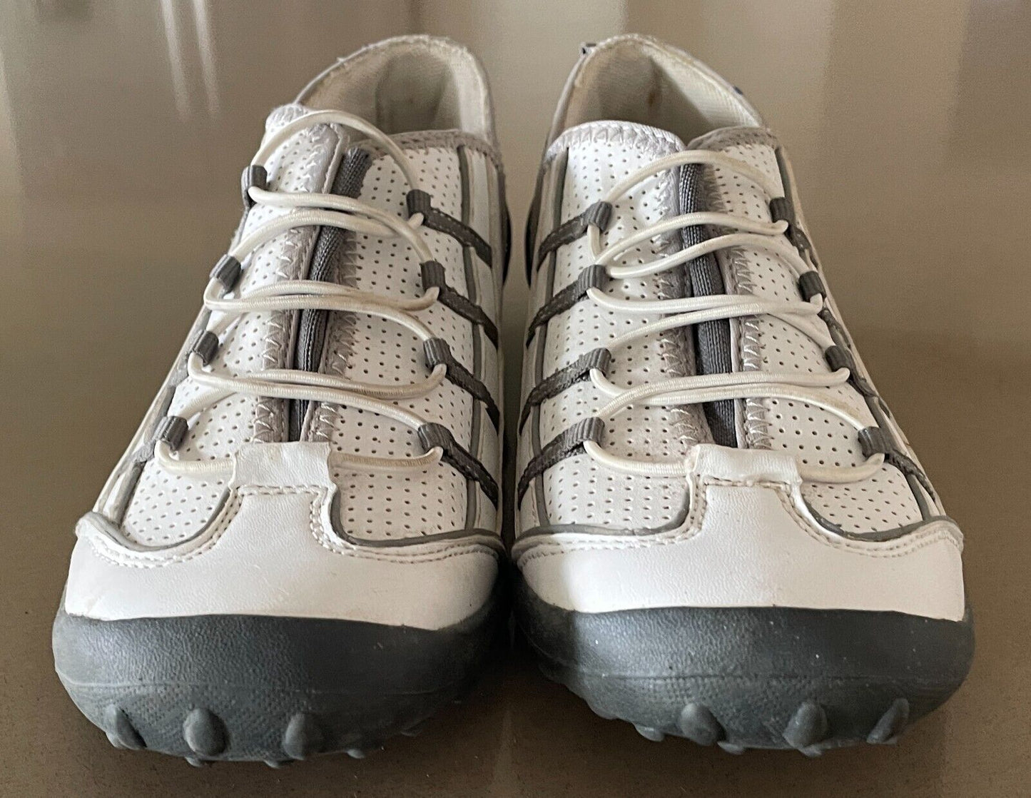 RIVERS White & Grey Trim Elastic Lace Pleather PU Sneakers Walking Shoes Size 8