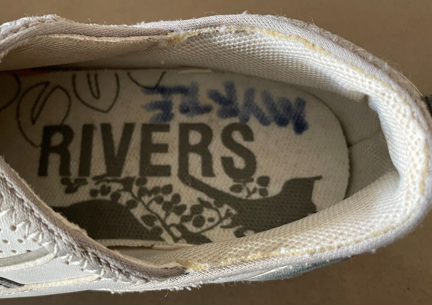 RIVERS White & Grey Trim Elastic Lace Pleather PU Sneakers Walking Shoes Size 8