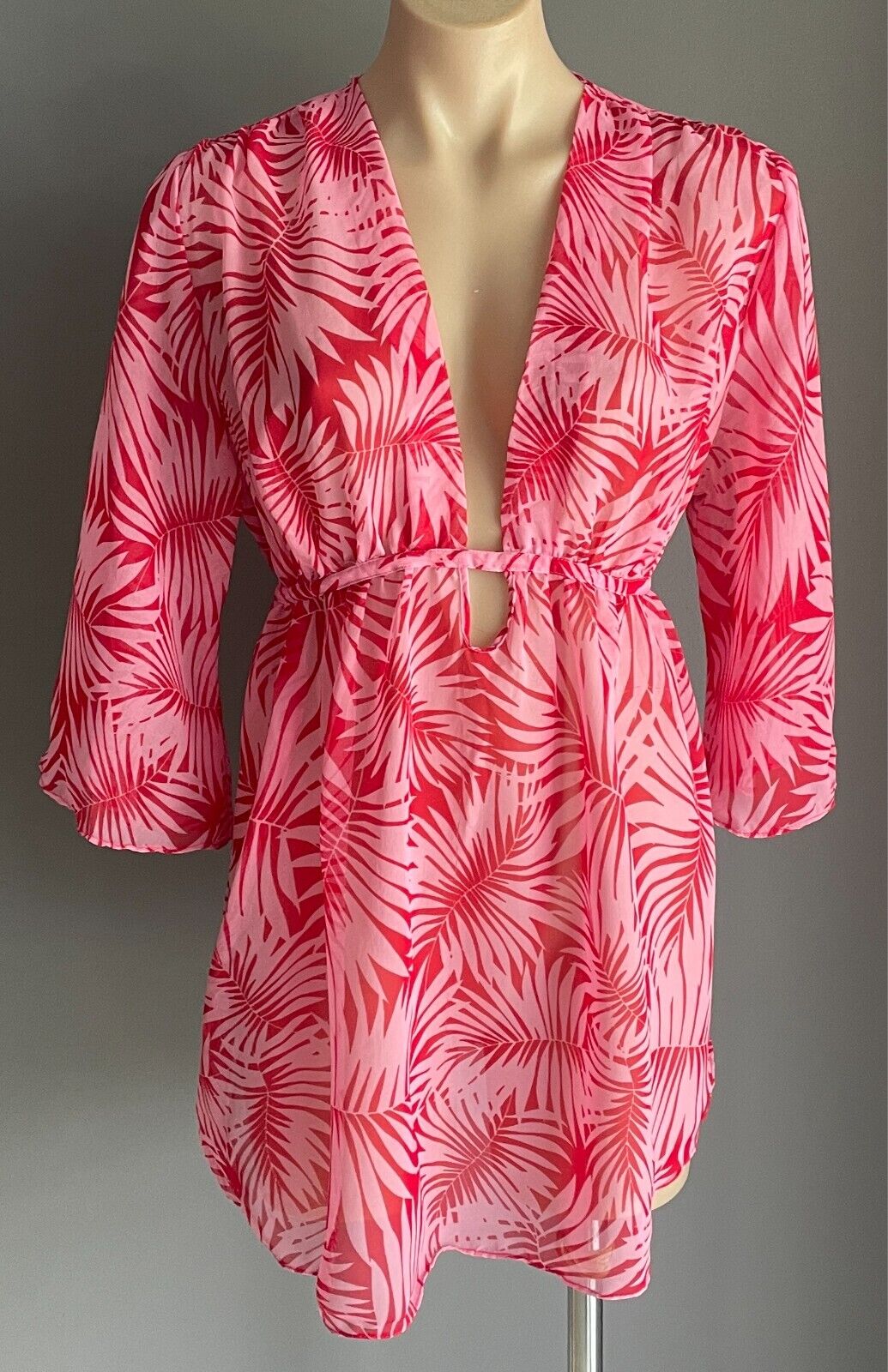 ATMOSPHERE BEACH Cover Up/Kimono Size 14 Pink/Red Palm Print Tie Back Semi Sheer