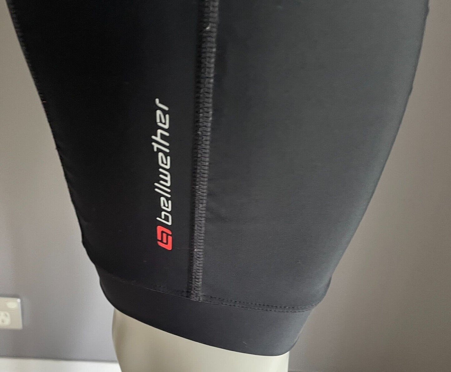 Mens BELLWETHER Cycling Shorts Criterium Black Size XL Elastic Waist Padded Seat