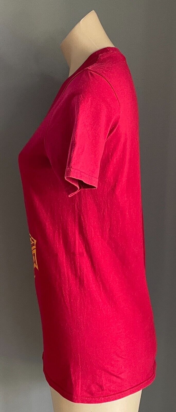 ASSASSINS CREED SYNDICATE Red T-Shirt Size S 10 Front Print Short Sleeve Cotton