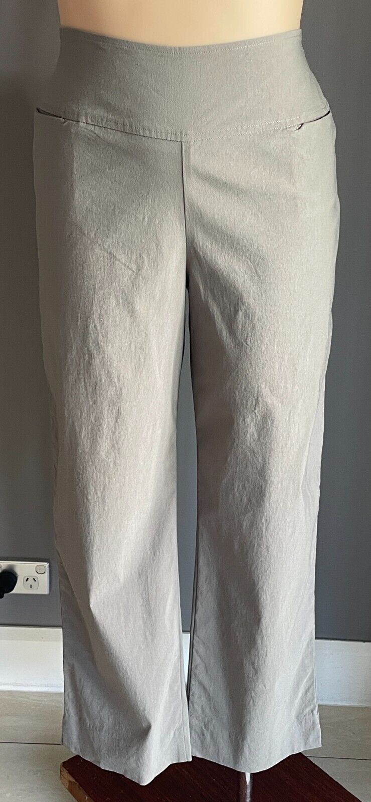 ANDIAMO Taupe "Nat" Stretch Ponte Skinny Leg Pants Bengaline Feel Size 18