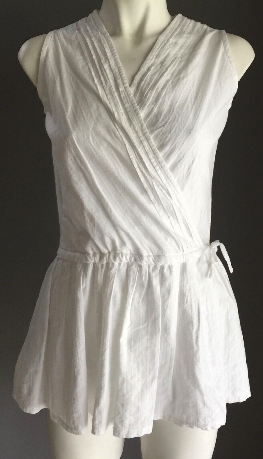 DE LOURVE Top White Sleeveless Cross Over Drawstring Waist Blouse Ladies Size 12