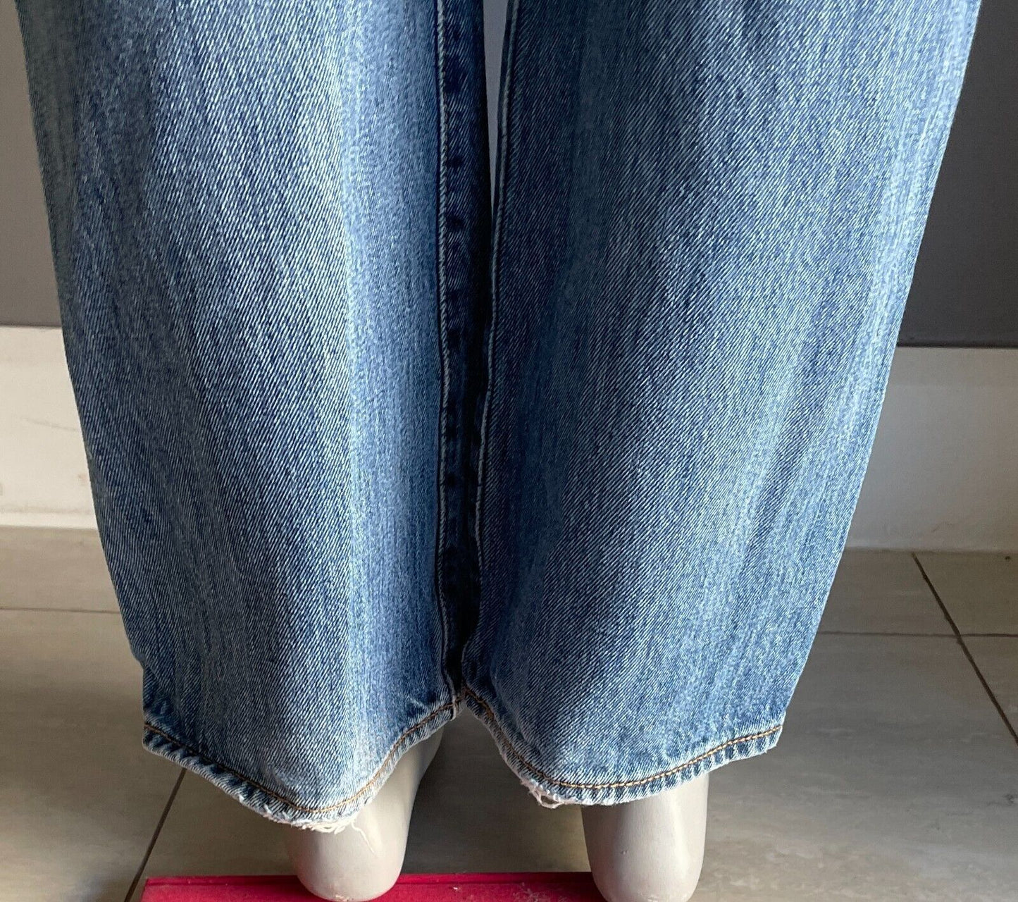 Mens LEVIS 3757 Blue Denim Jeans Straight Leg Button Fly Worn In W35 L32 LEVI"S