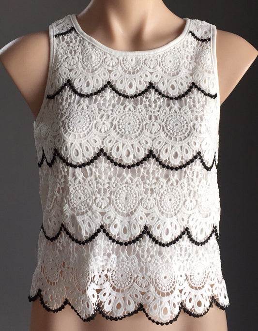 MIRROU Top White & Black Lace Sleeveless Tank Layered Tank Ladies Size S 10