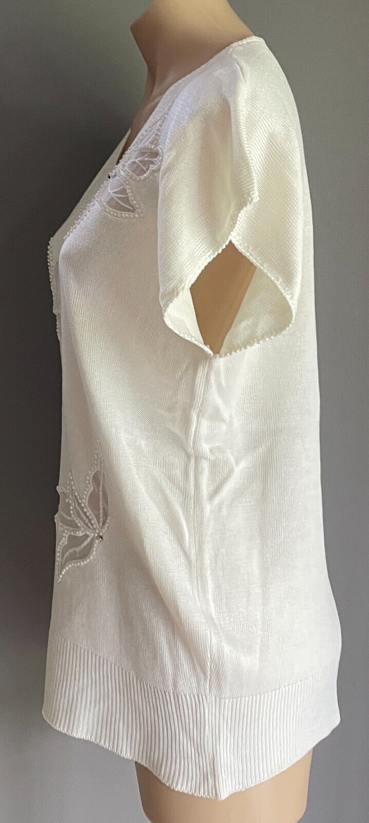 KNIT TOP Semi Sheer Floral Motifs Pearls Diamante 12 1980s Vintage Off White