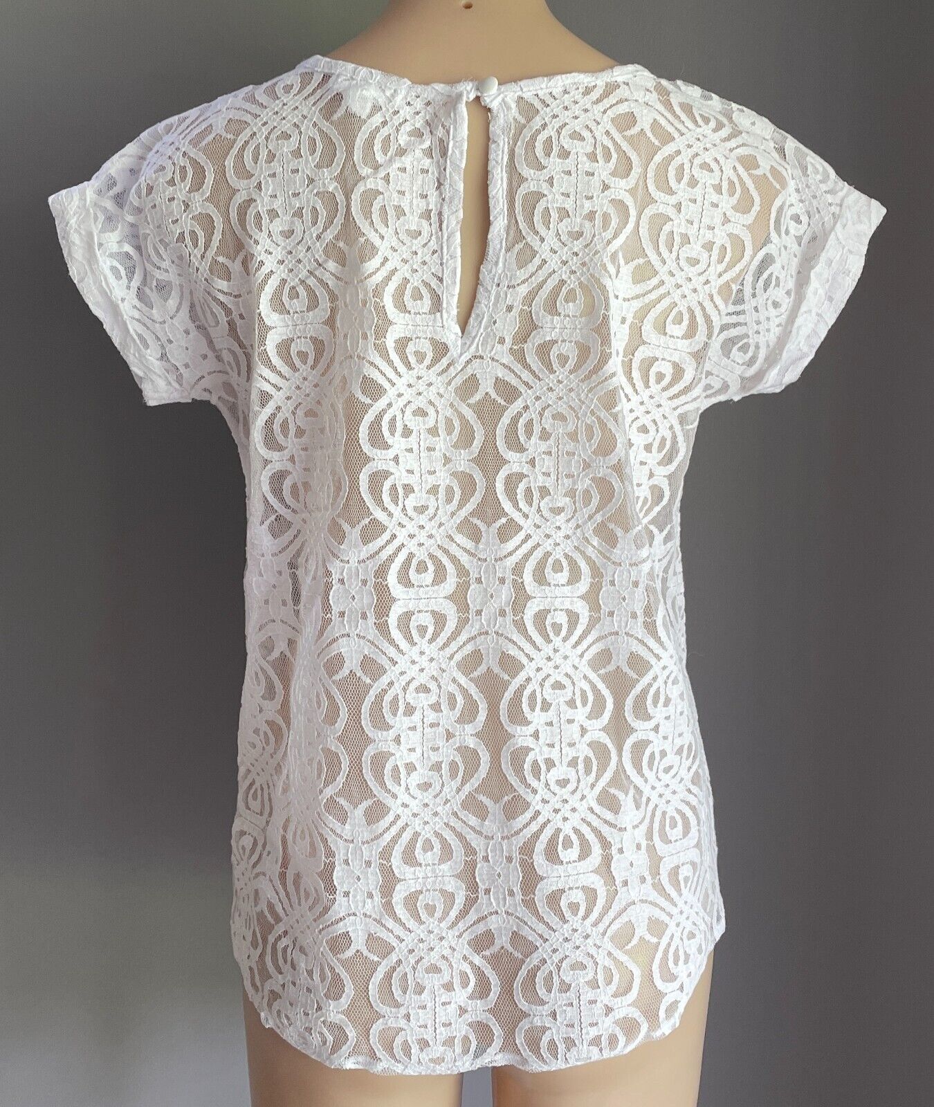 LE TOKO White Lace Top Semi Sheer Cuffed Short Sleeve Hi Lo Size 10 12 Boho