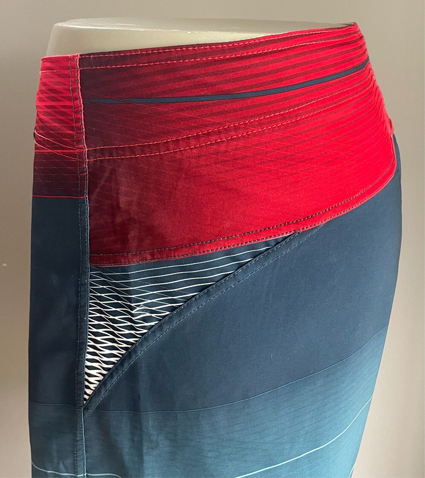 BILLABONG Board Shorts Swim Beach Multicolour Mens Size XXL Waist 100cm