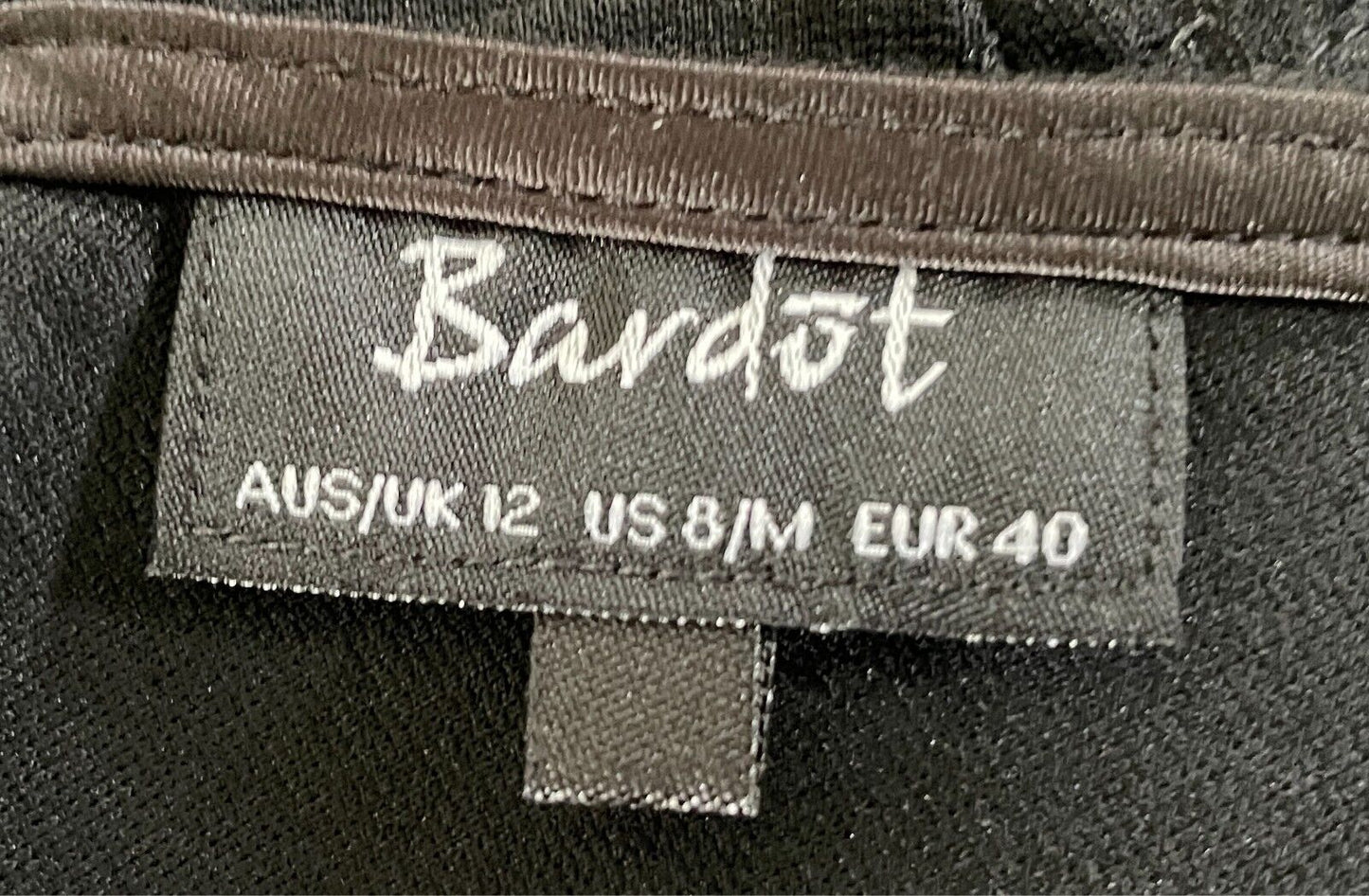 BARDOT Crop Top Black Sleeveless Stretch Camisole Singlet Size 12 V-Neck & Back