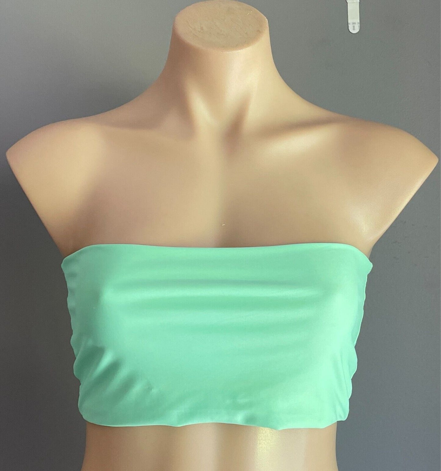 REVERSE Green Bandeau Top Size M Stretch Fabric Sleeveless Pull On & Off
