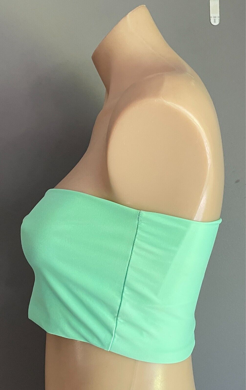 REVERSE Green Bandeau Top Size M Stretch Fabric Sleeveless Pull On & Off