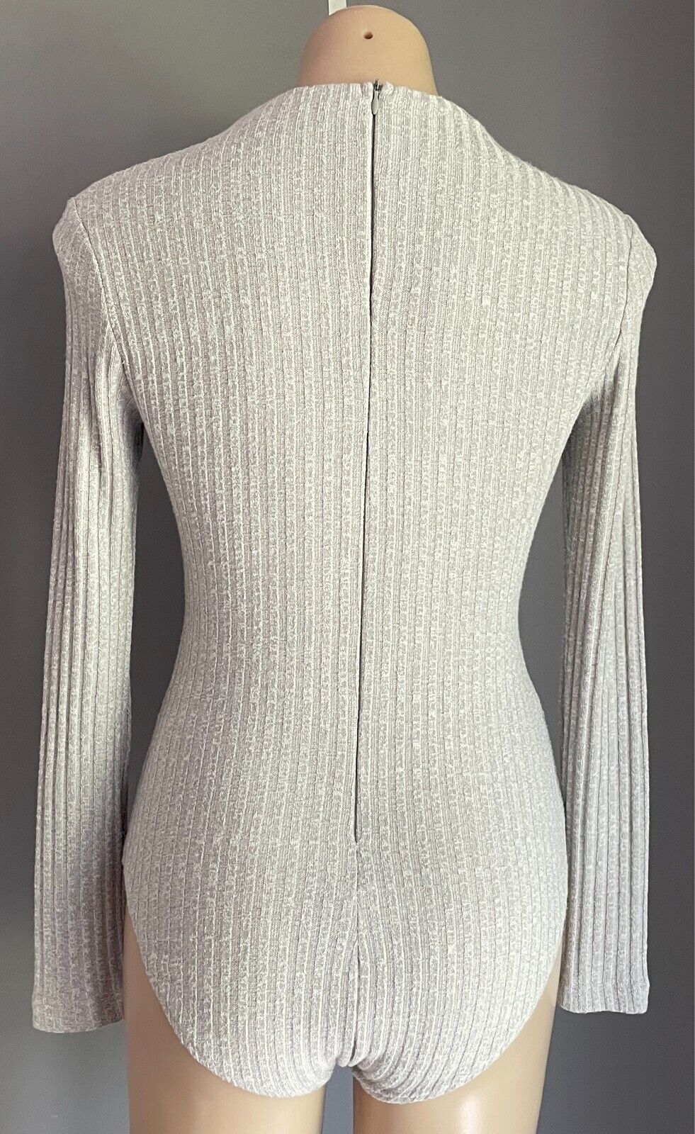 WHOIAM Bodysuit GreySize 10 Long Sleeve Criss Cross V-Neck Rib Stretch Fabric