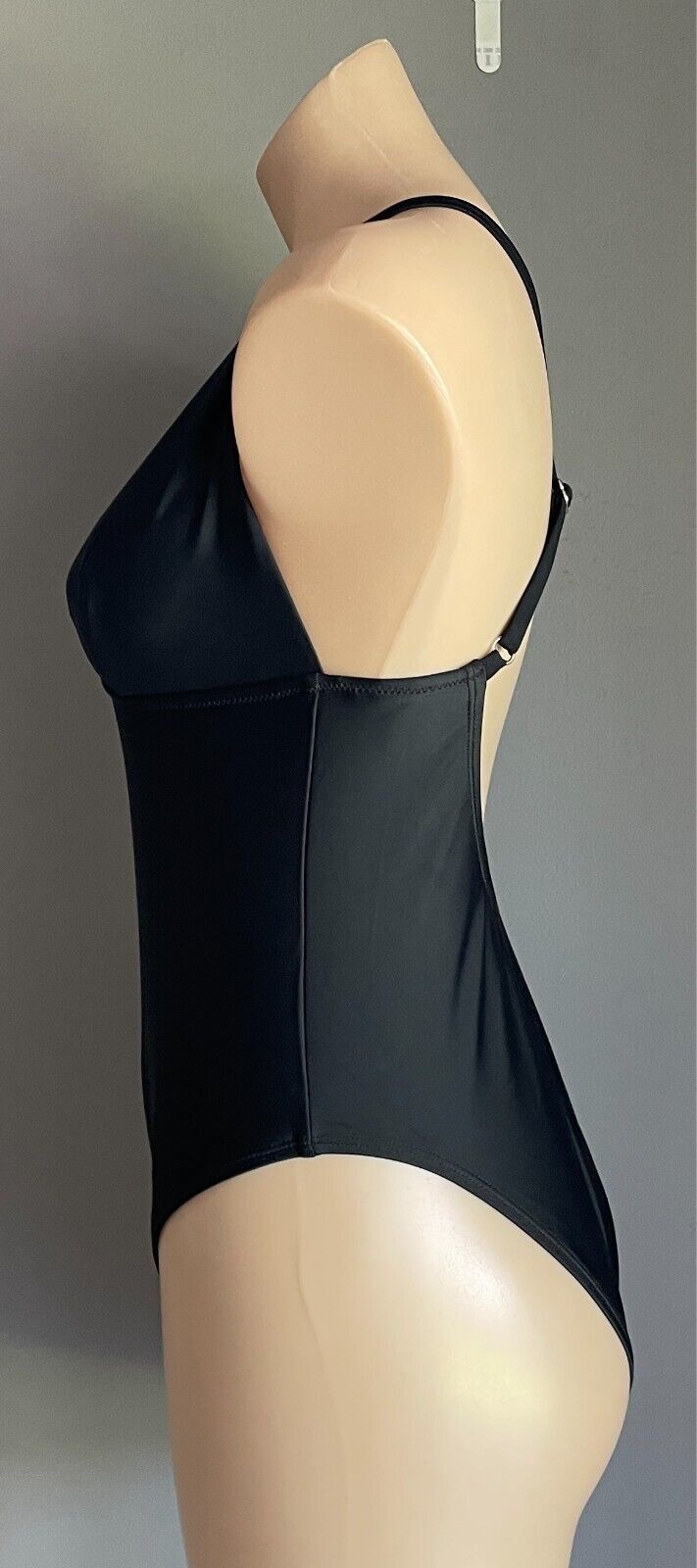 CUPSHE Black Deep V-Wire Neck One Piece Swimsuit Size M Criss Cross Back NWT!
