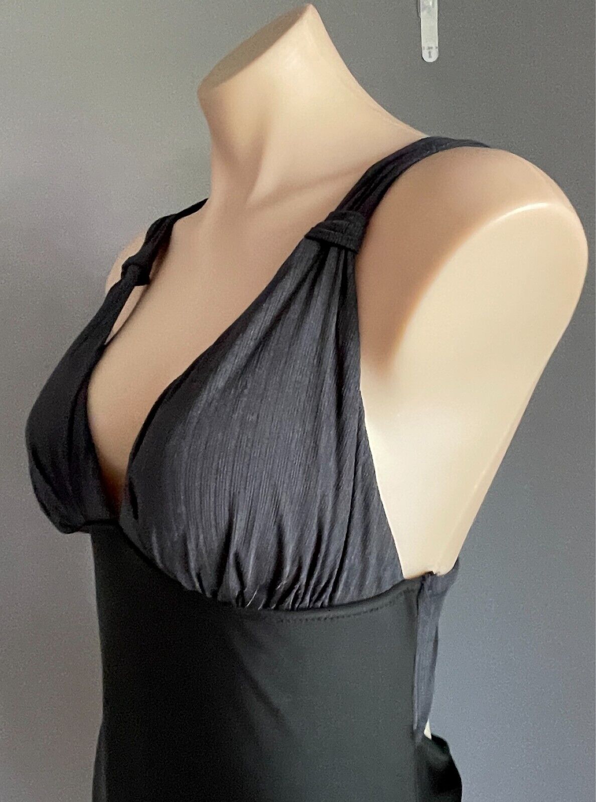 CUPSHE Black V-Neck One Piece Swimsuit Size L Twisted Back Contrast Rib Fabric
