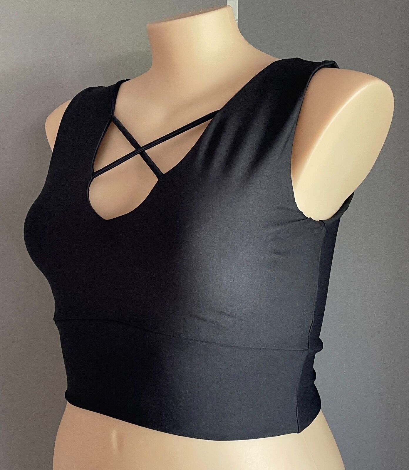 EXOTICA Black Crop Top Reversible Comfortable Stretch Fabric Size XXL 16
