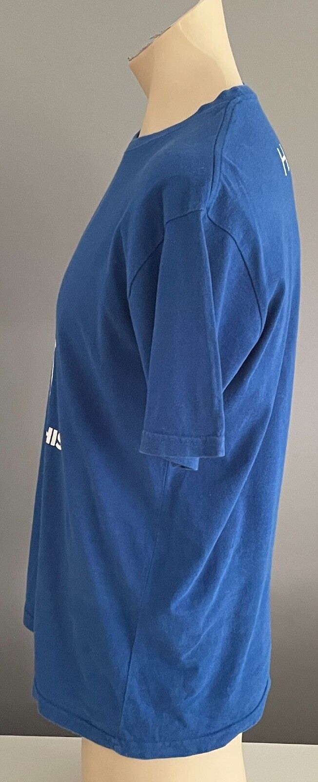 T-shirt The Hangover "Whose Baby Is This?" Print Blue Top Sz L Chest 114cm