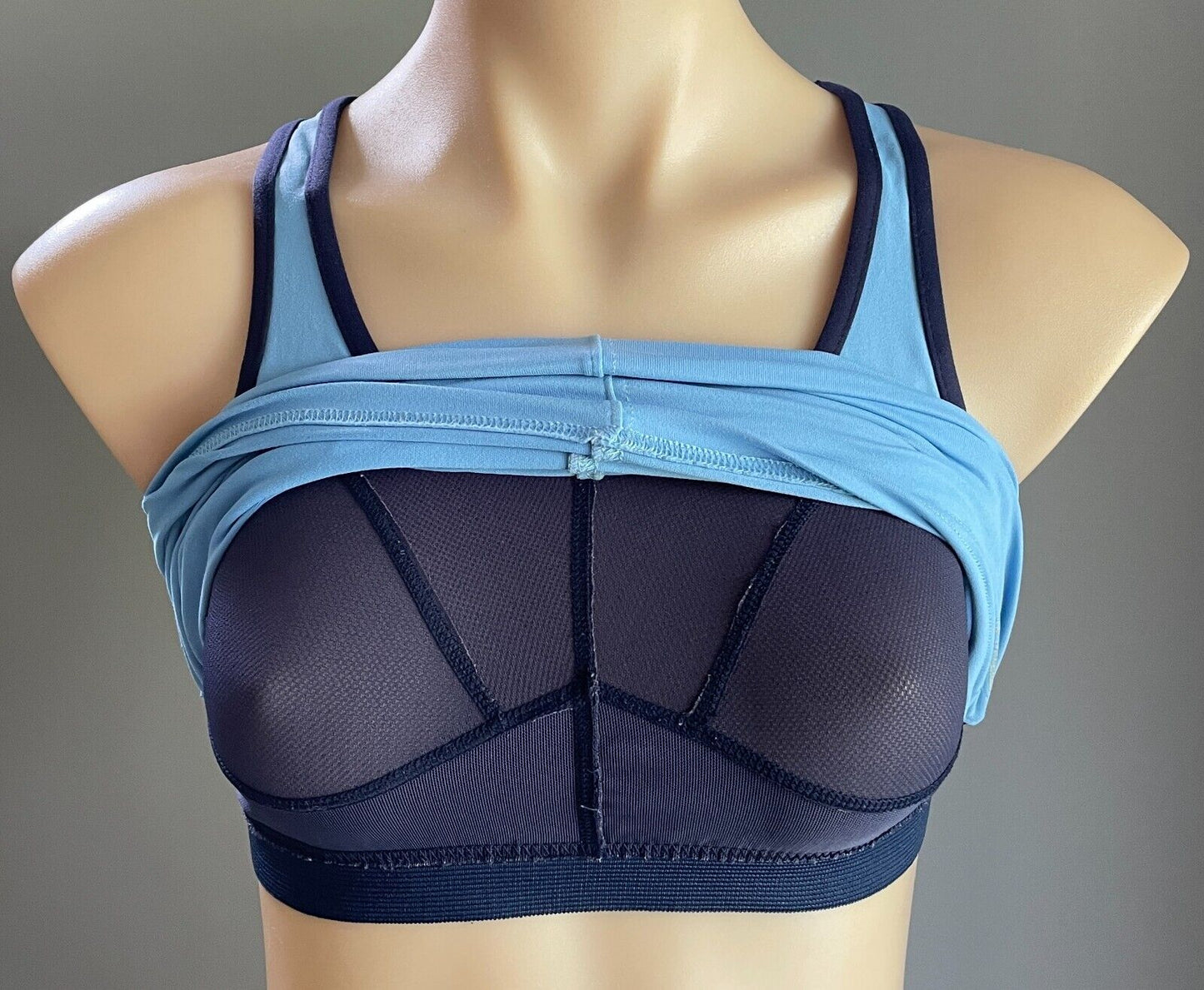 REEBOK Top Blue Navy Blue Sleeveless Stretch Racer Back Singlet Sz 10 Shelf Bra
