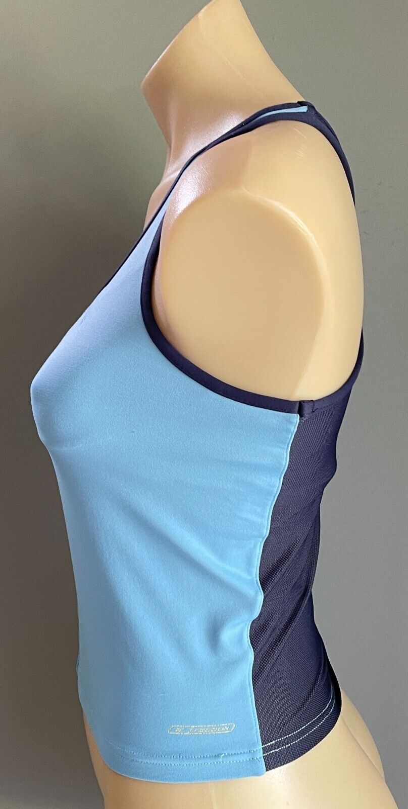 REEBOK Top Blue Navy Blue Sleeveless Stretch Racer Back Singlet Sz 10 Shelf Bra