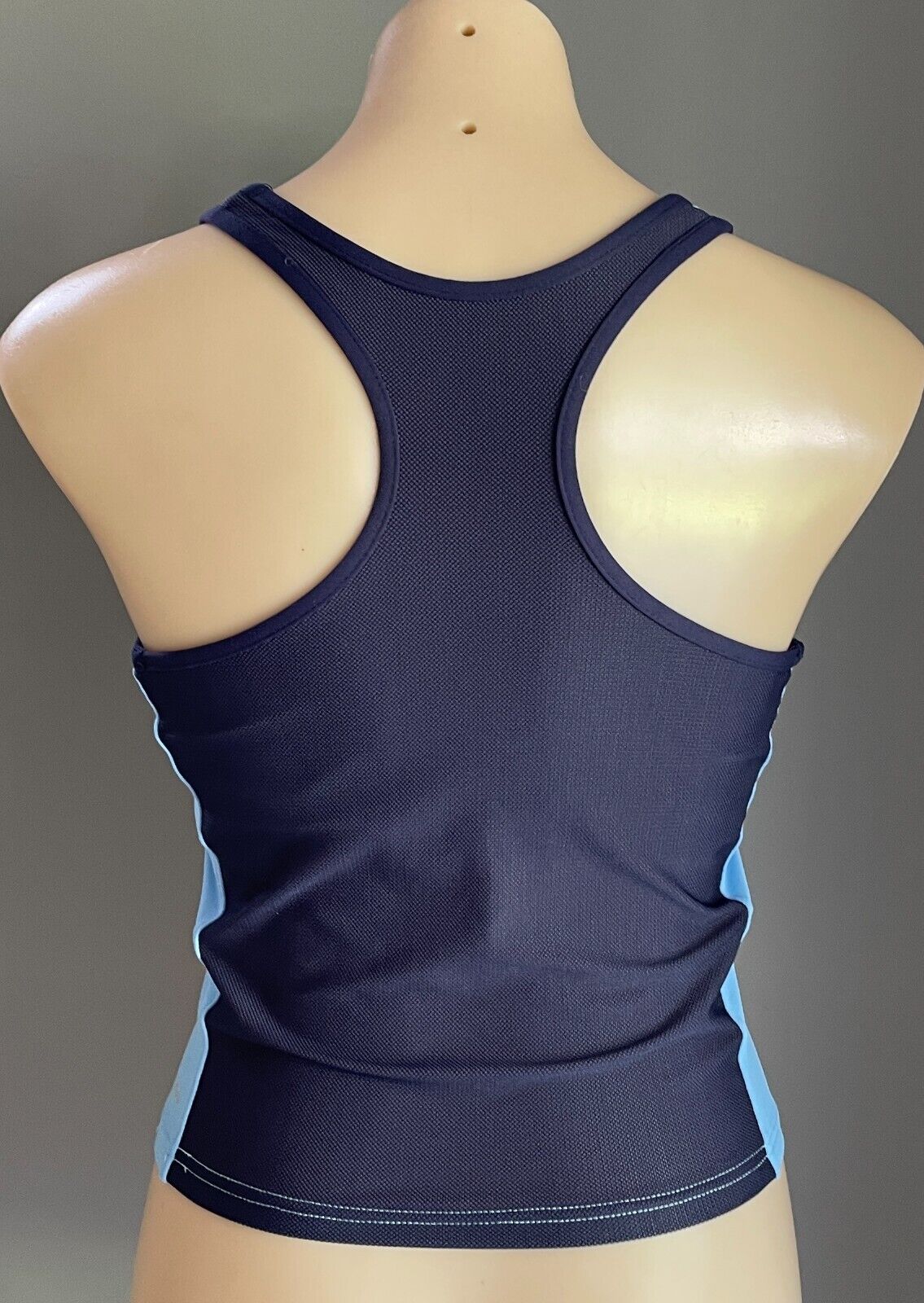 REEBOK Top Blue Navy Blue Sleeveless Stretch Racer Back Singlet Sz 10 Shelf Bra